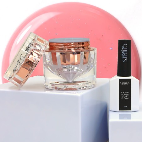 Velvet Bloom — Leicht Schimmerndes Rosé Flüssiges Polygel HEMA-frei UV