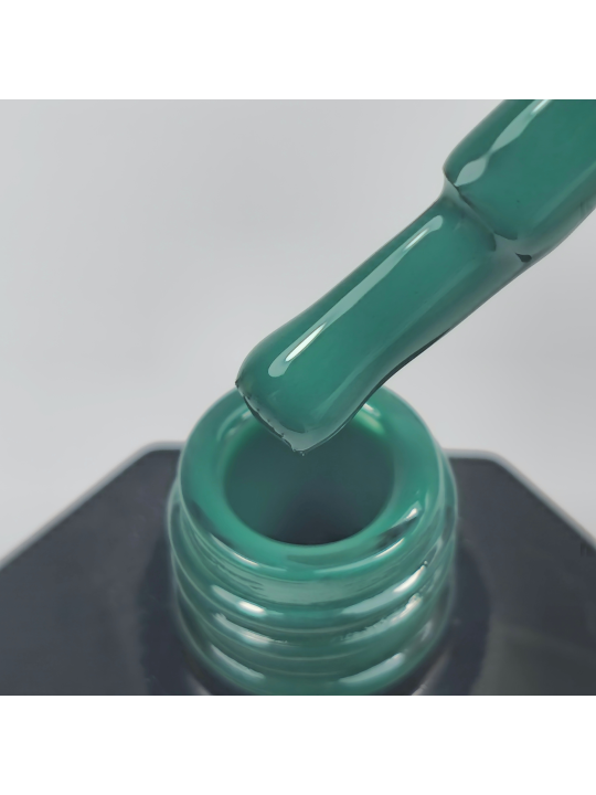 Evergreen Elegance – Vernis Semi-Permanent UV/LED Vert Sapin | 10 ml