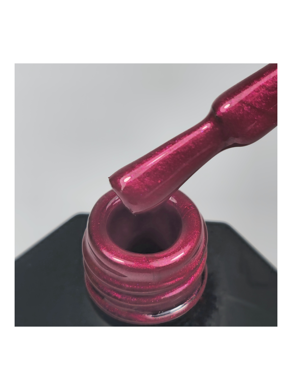 Berry Red – Vernis Semi-Permanent UV/LED Rouge Irisé | 10 ml