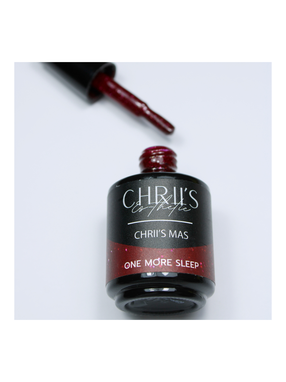 One More Sleep – Vernis Semi-Permanent UV/LED Rouge Pailleté | 15 ml